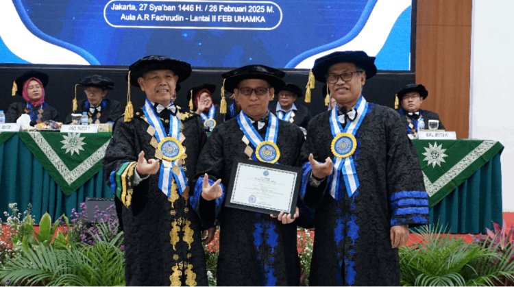 Uhamka Kukuhkan Zulpahmi sebagai Guru Besar bidang Ilmu Akuntansi Syariah