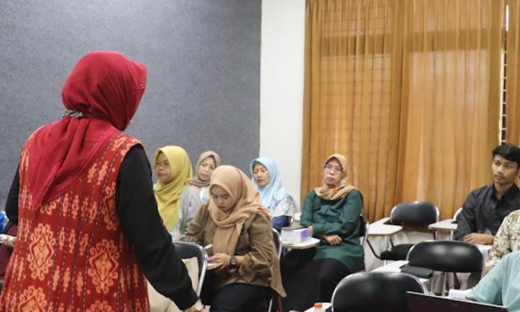 Tingkatan Mutu Pendidikan, Program Pascasarjana UMP Gelar Kajian Kurikulum Magister Pendidikan IPS