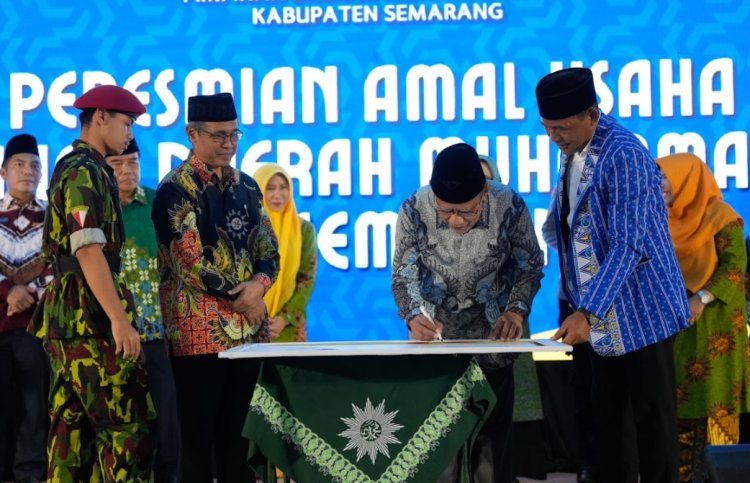 Haedar Nashir Resmikan Lima Amal Usaha Baru PDM Kabupaten Semarang