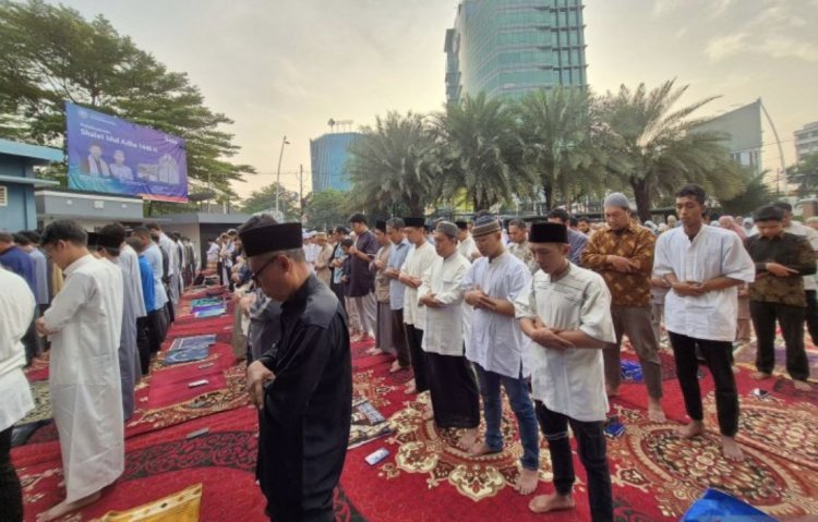 Ratusan Jemaah Salat Iduladha 1446 H di Gedung Pusat Dakwah Muhammadiyah Jakarta