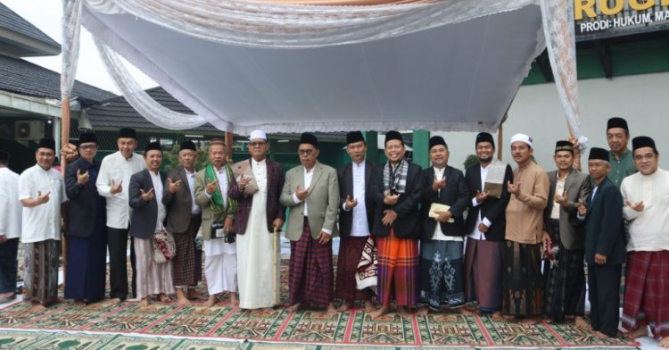 UM Palembang Sembelih 17 Hewan Kurban, 1.336 Kupon Dibagikan ke Warga