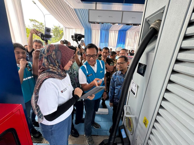 Tak Perlu Repot Lagi! Begini Cara Baru Isi Daya Mobil Listrik Pakai PLN Mobile
